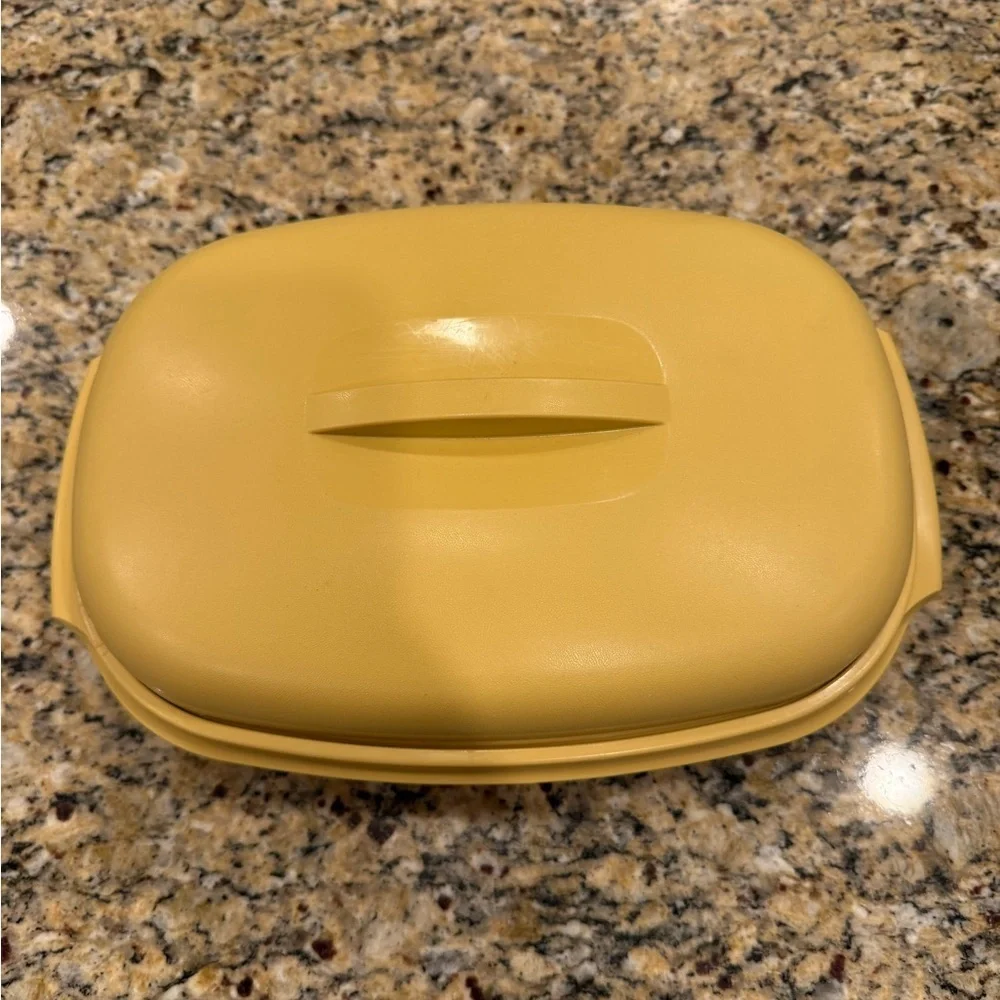 Tupperware Orange and Yellow Cookware Set